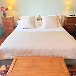 فندق مبيت وإفطار Domaine De Montclair 3*