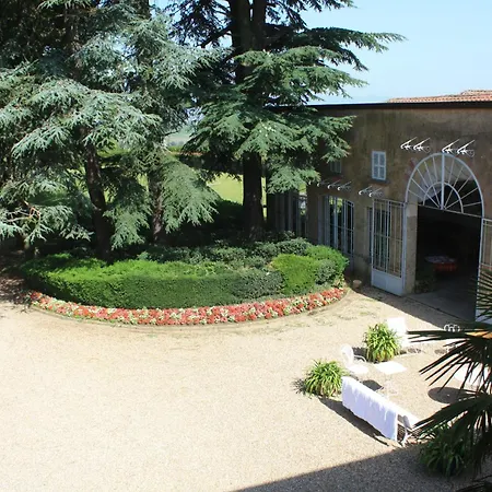 Domaine De Montclair *