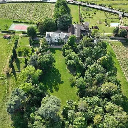 Domaine De Montclair Bed & Breakfast Pommiers (Rhone)