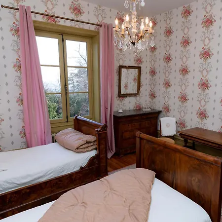 Domaine De Montclair Bed & Breakfast *